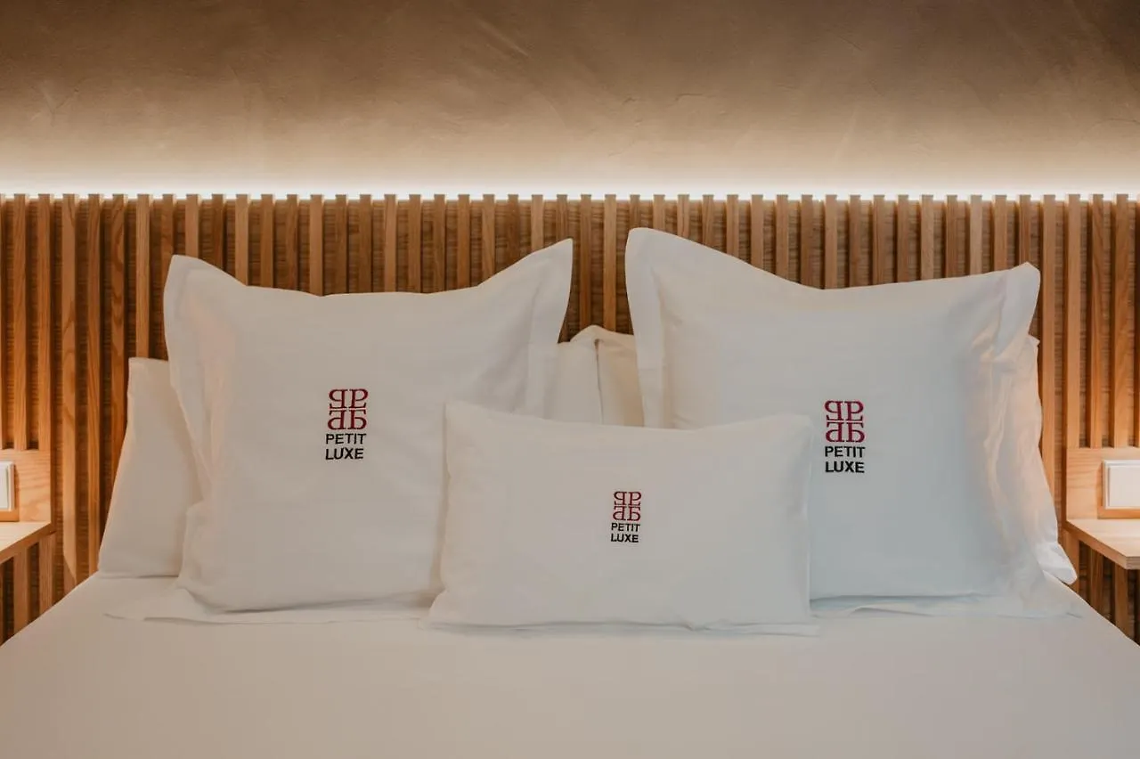 Petit Luxe Volta Atic Apartment Terrassa Spain